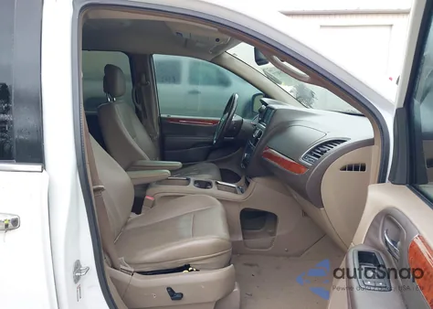 2014 Chrysler Town & Country Touring-L from USA, damaged, VIN 2C4RC1CG3ER107425